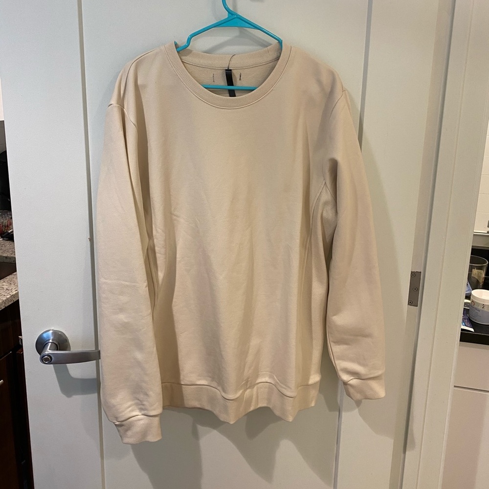 Fabletics men’s cream pullover, brand new!